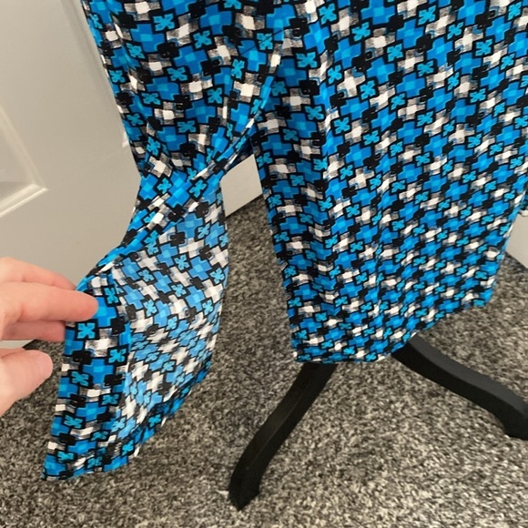 Sag Harbor Y2k Blue Geometric Patterned Maxi Skirt. - Picture 9 of 9